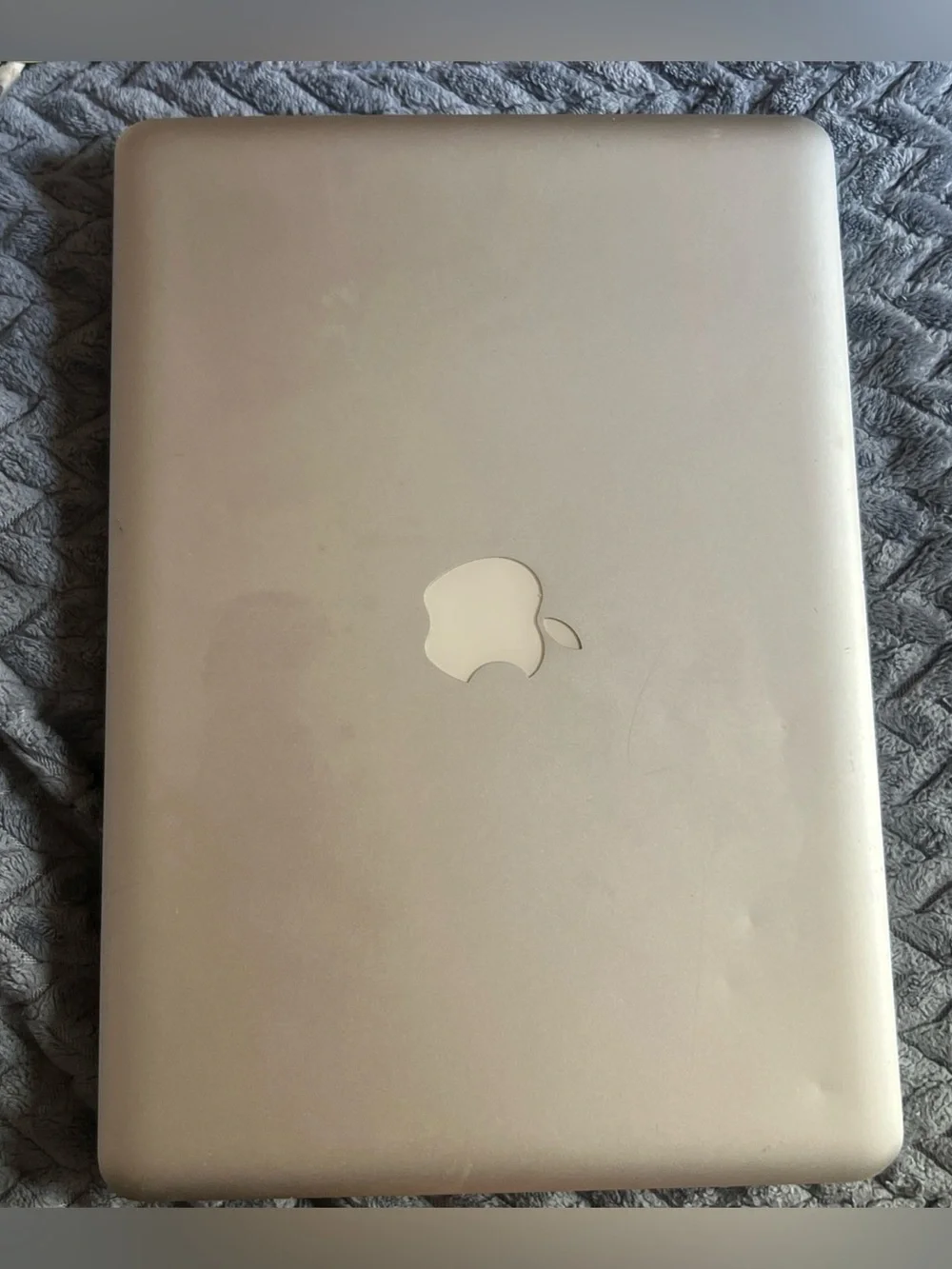 Apple MacBook Pro Silver Laptop with Black Keyboard
